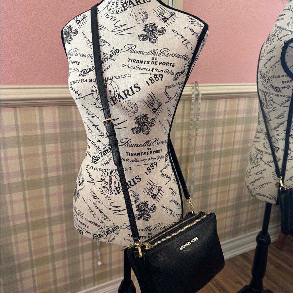 Michael Kors Crossbody Leather bag - Picture 2 of 16